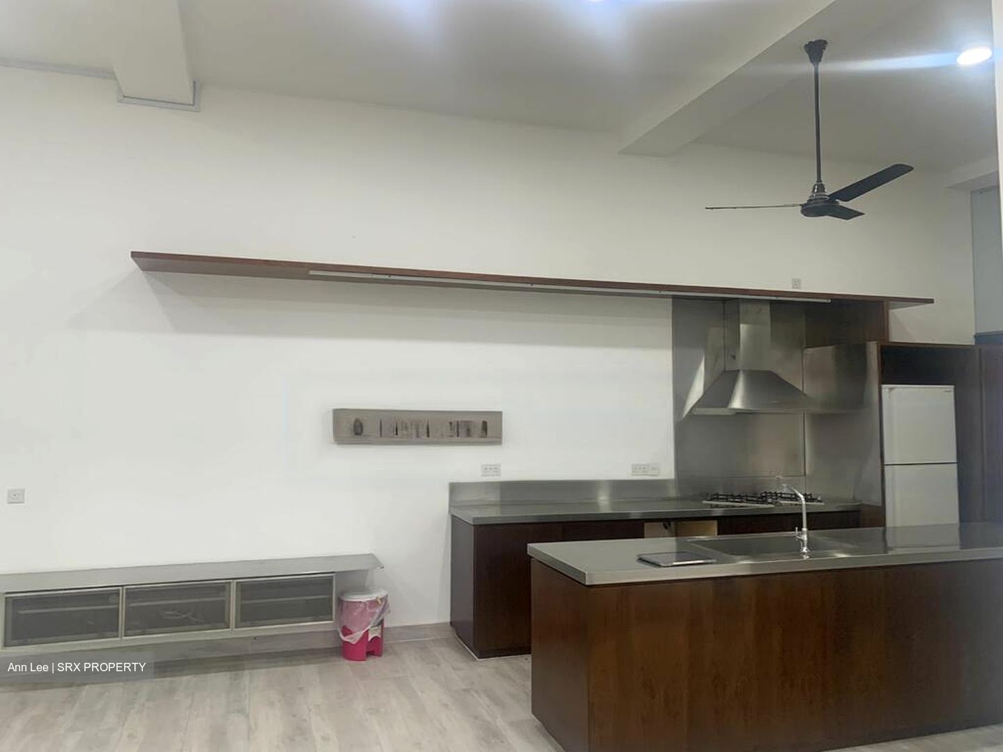 Shrewsbury Road (D11), Terrace #443203191